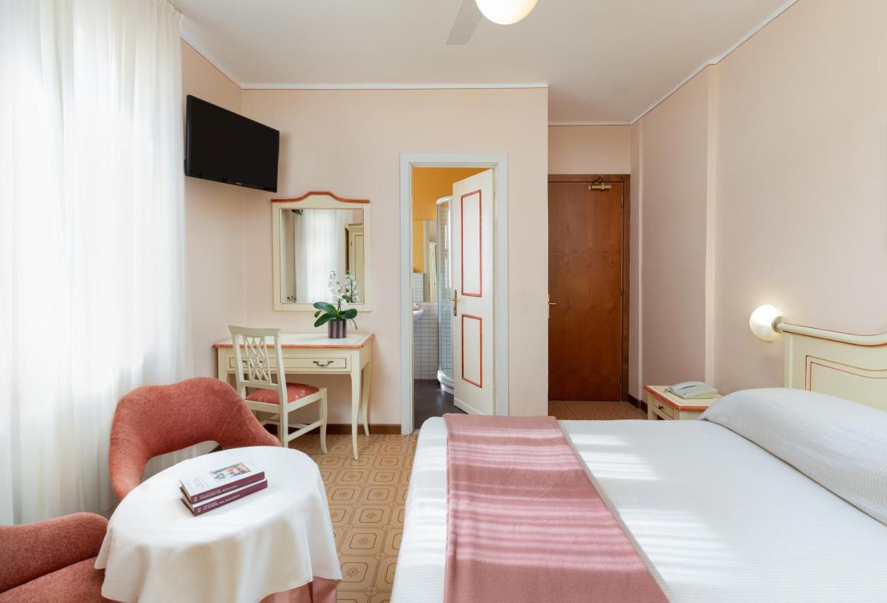 La Quiete Park Hotel Manerba del Garda Luaran gambar