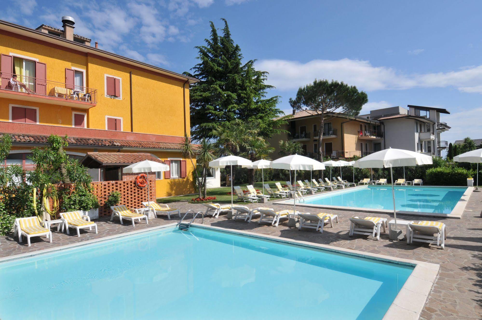 La Quiete Park Hotel Manerba del Garda Luaran gambar